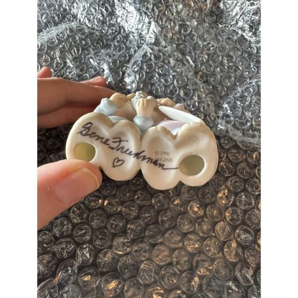 Precious‎ Moments 456268  "How Can Two Work Together Except They Agree" Signed - Picture 2 of 5